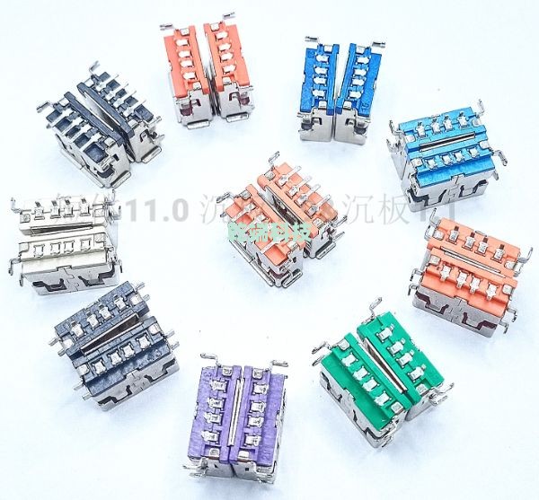 USB AF 沉板1.9 无边铁壳四脚插板 黄铜1U 端子贴片 PA9T绿色